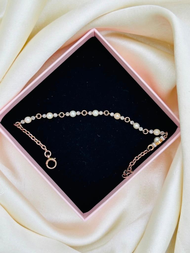 *Antique Gold and Diamond Pearl Bracelet - 10