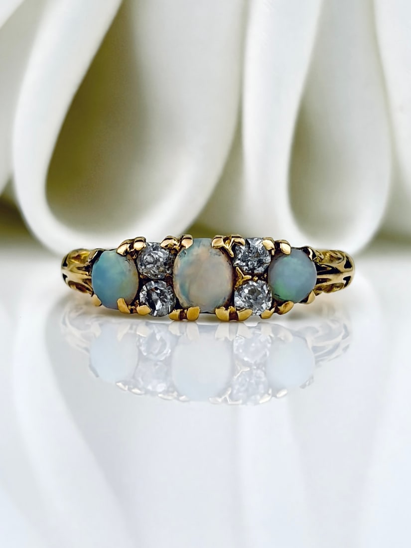 Antique 18ct Yellow Gold Opal and Diamond Ring (1 of 9)