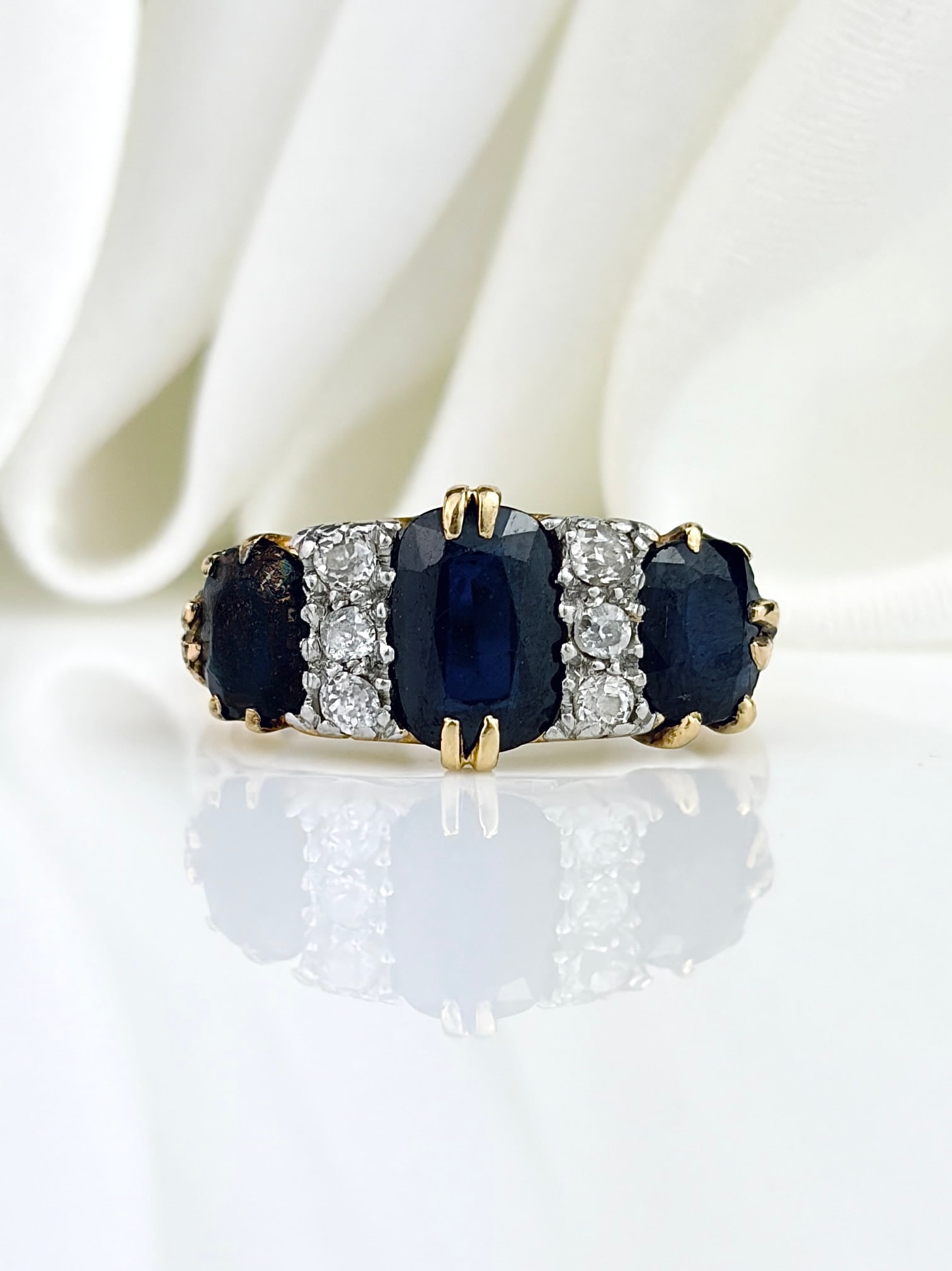 Chunky 18ct Yellow Gold Sapphire And Diamond Ring: Chunky 18ct Yellow Gold Sapphire And Diamond Ring A gorgeous statement ring!