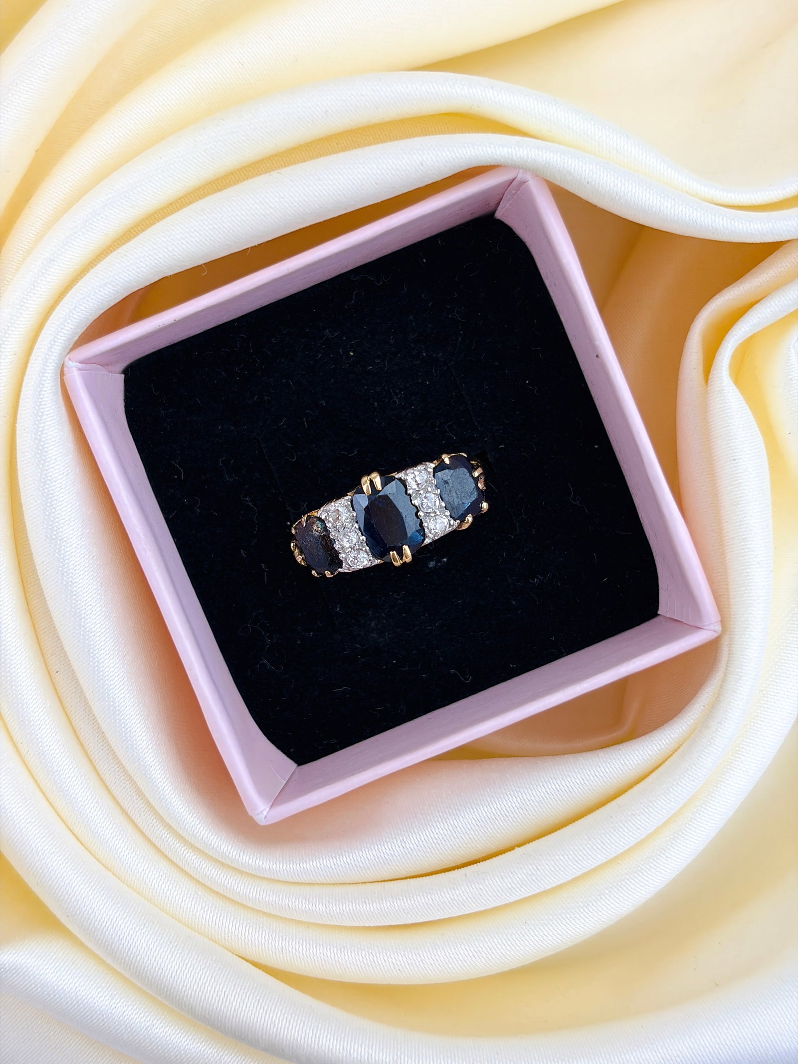 Chunky 18ct Yellow Gold Sapphire And Diamond Ring - 9