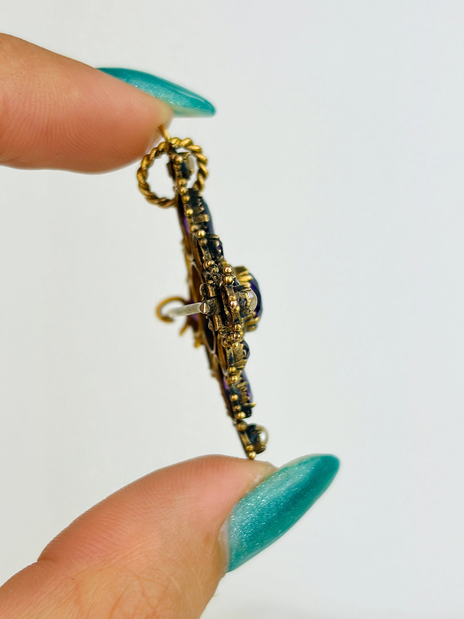 Georgian Era Boxed Amethyst and Pearl Pendant/Brooch in Gold - 4