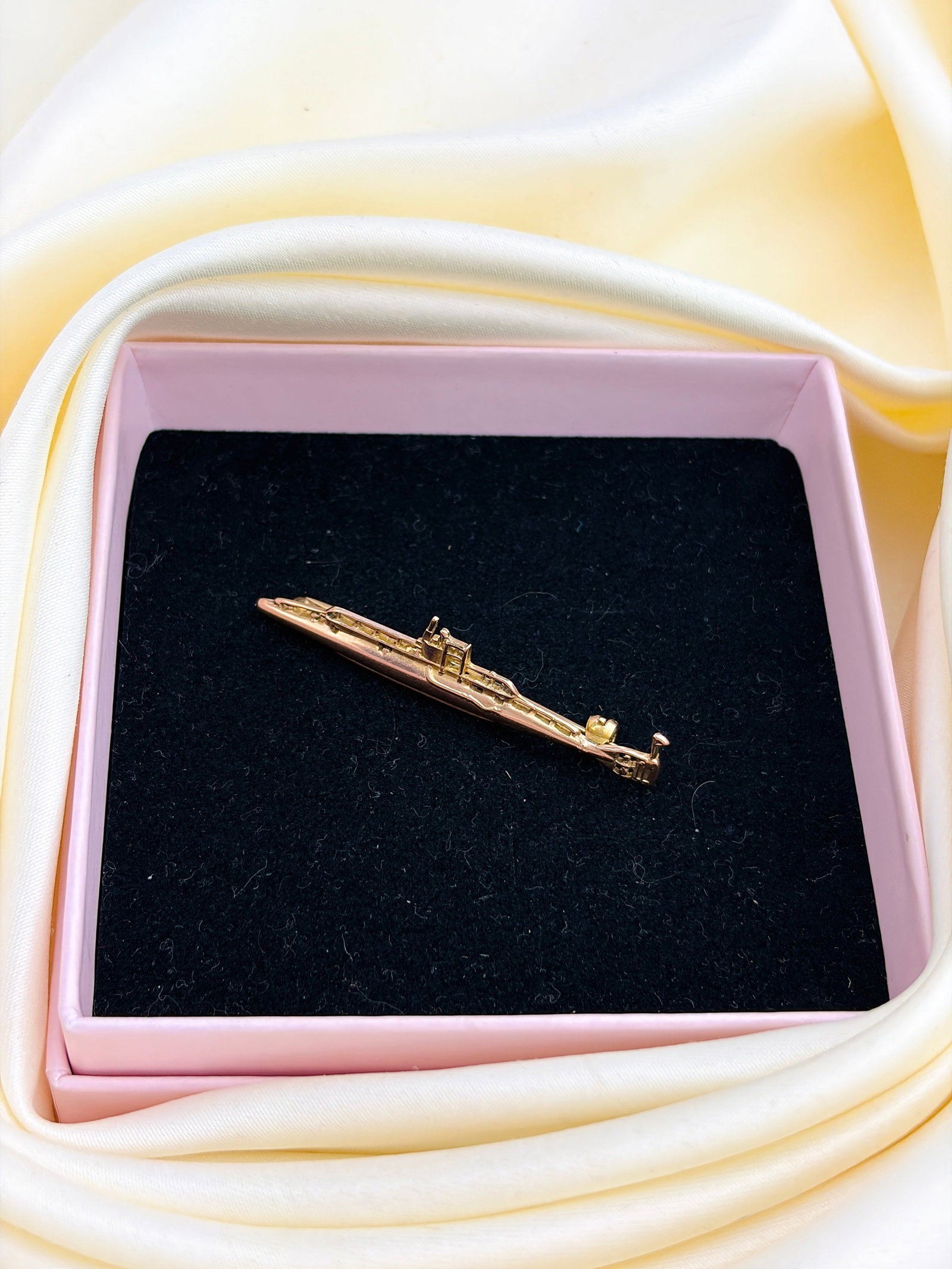 Rare WW1 9ct Yellow Gold Royal Navy Submarine Brooch c.1915 - 5