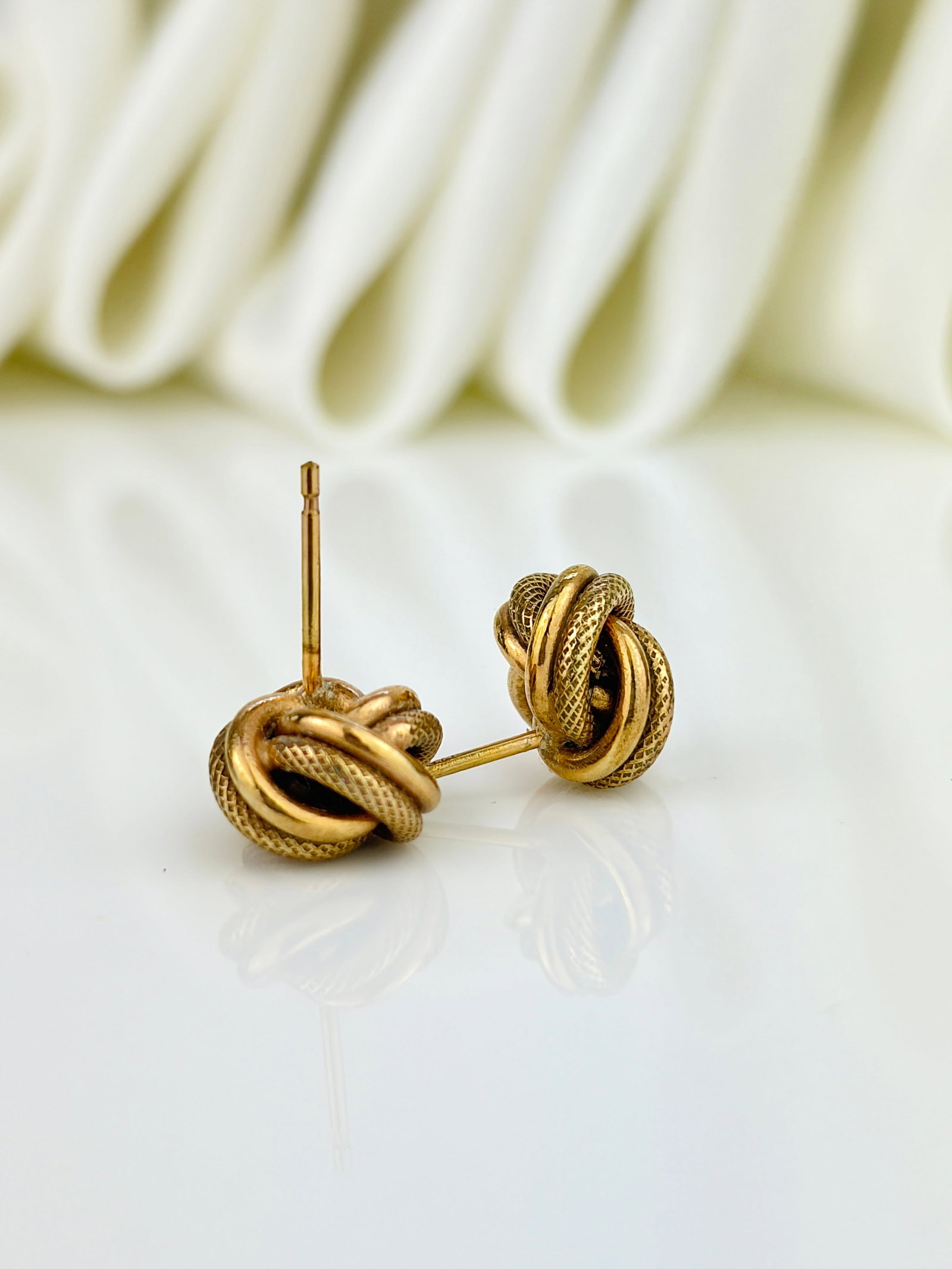Vintage 9ct Yellow Gold Textured Twisted Knot Stud Earrings - 5