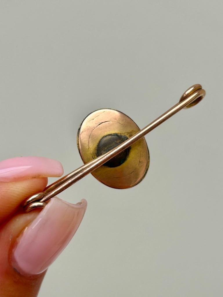 Antique Wheatshef Design with Enamel Halo Gold Brooch - 3