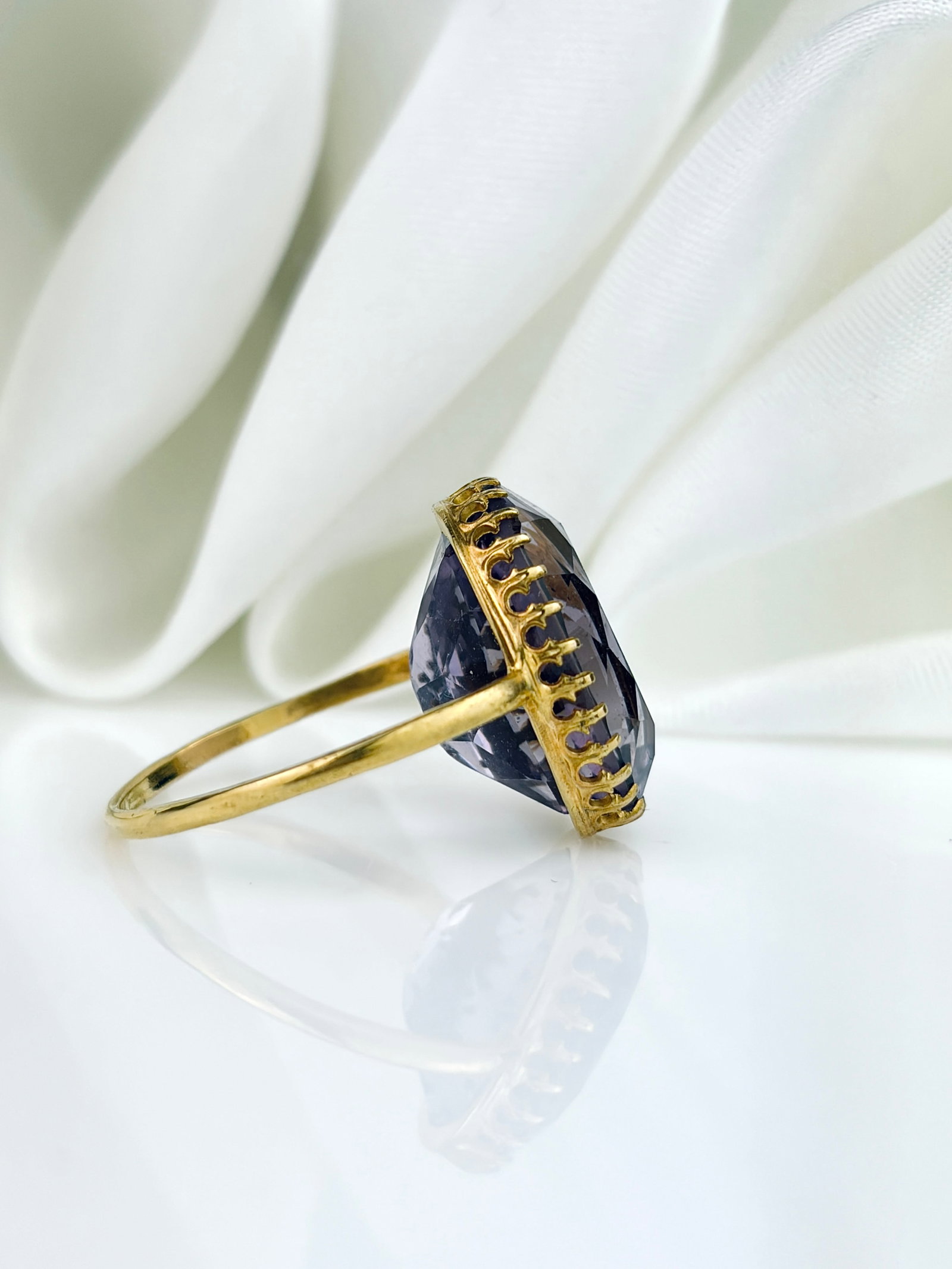 Antique Large Amethyst Solitaire Ring in Gold - 2