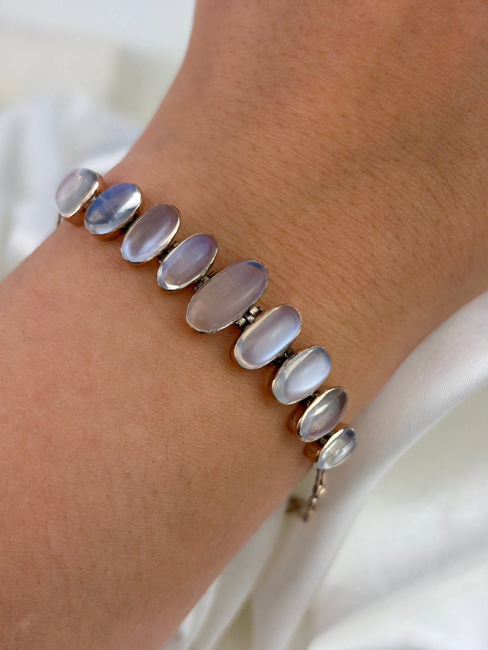 ANTIQUE CABOCHON MOONSTONE GOLD BRACELET - 6
