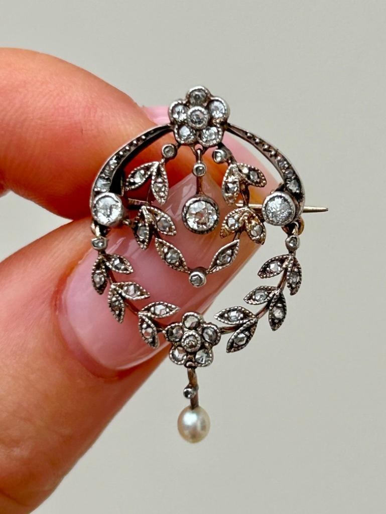 Sweet Antique Diamond Pendant in Antique Box - 7