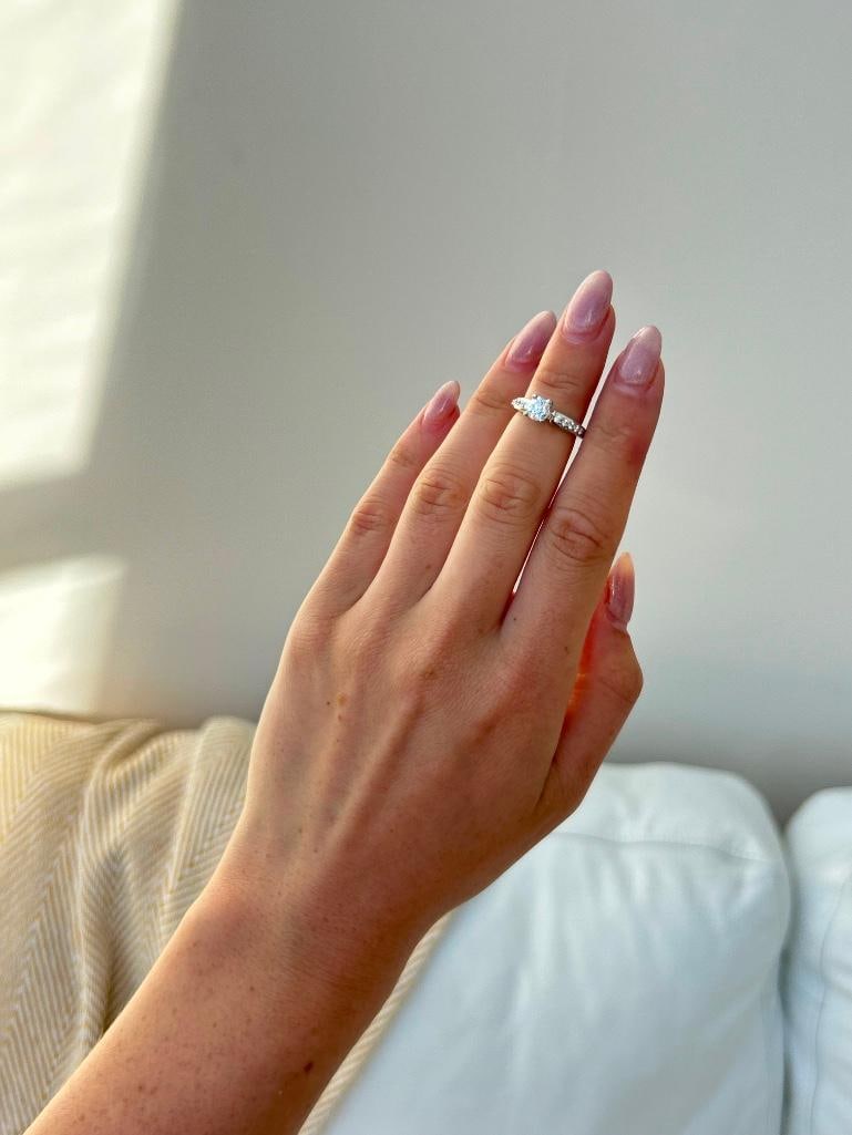 *Vintage Diamond and Platinum Solitaire Ring - 14