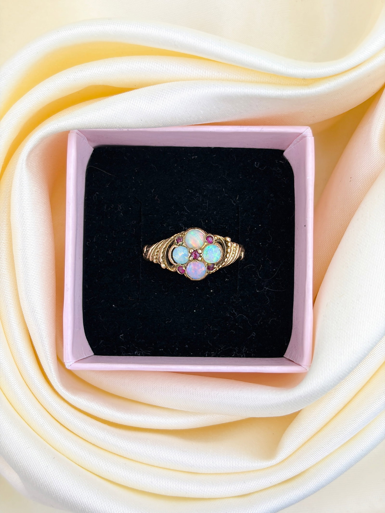 ANTIQUE RUBY AND OPAL CLUSTER RING IN GOLD - 9