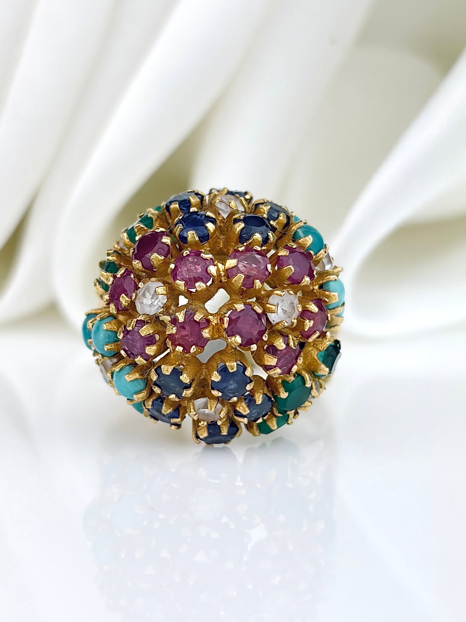Large Vintage 18ct Yellow Gold Multi Gemstone Flower Cluster Bombe Ring (1 of 9)