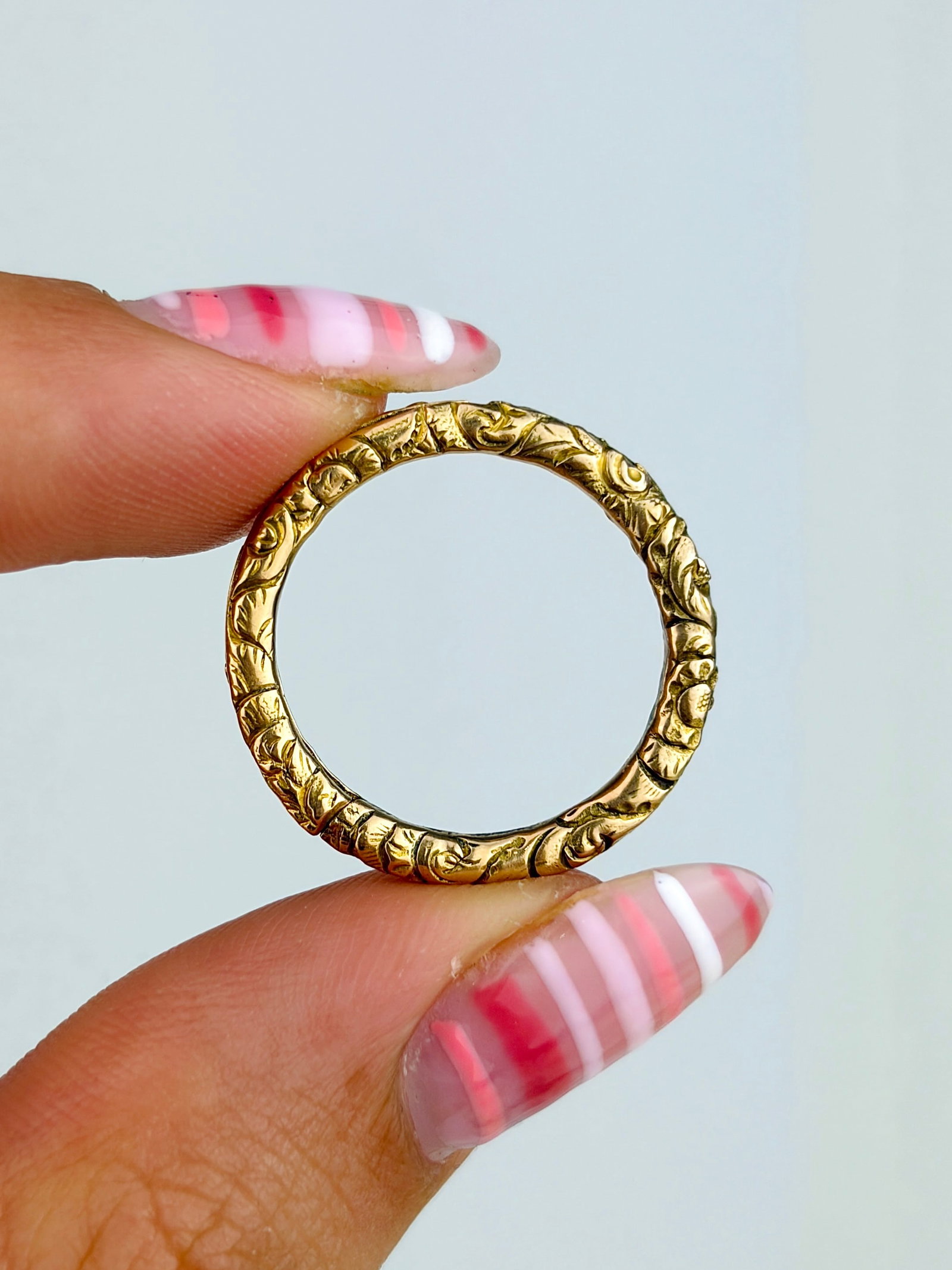 Antique Georgian 15ct Yellow Gold Engraved Design Split Ring: Antique Georgian 15ct Yellow Gold Engraved Design Split Ring Gorgeous split ring from the Georgian era!
