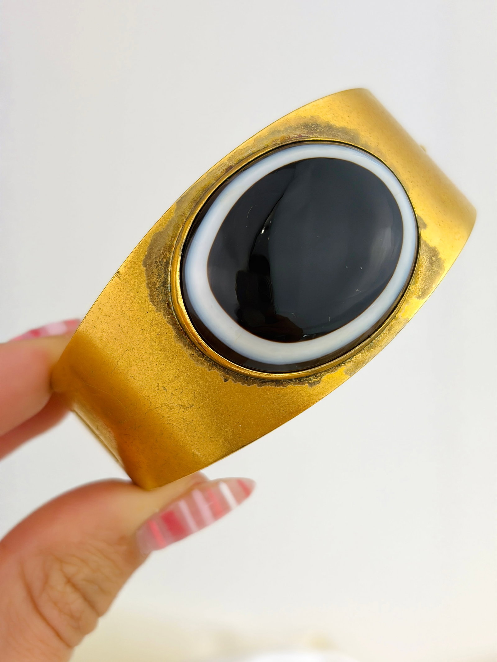 Victorian Chunky Large Yellow Metal Banded Agate Bangle Bracelet: Victorian Chunky Large Yellow Metal Banded Agate Bangle Bracelet