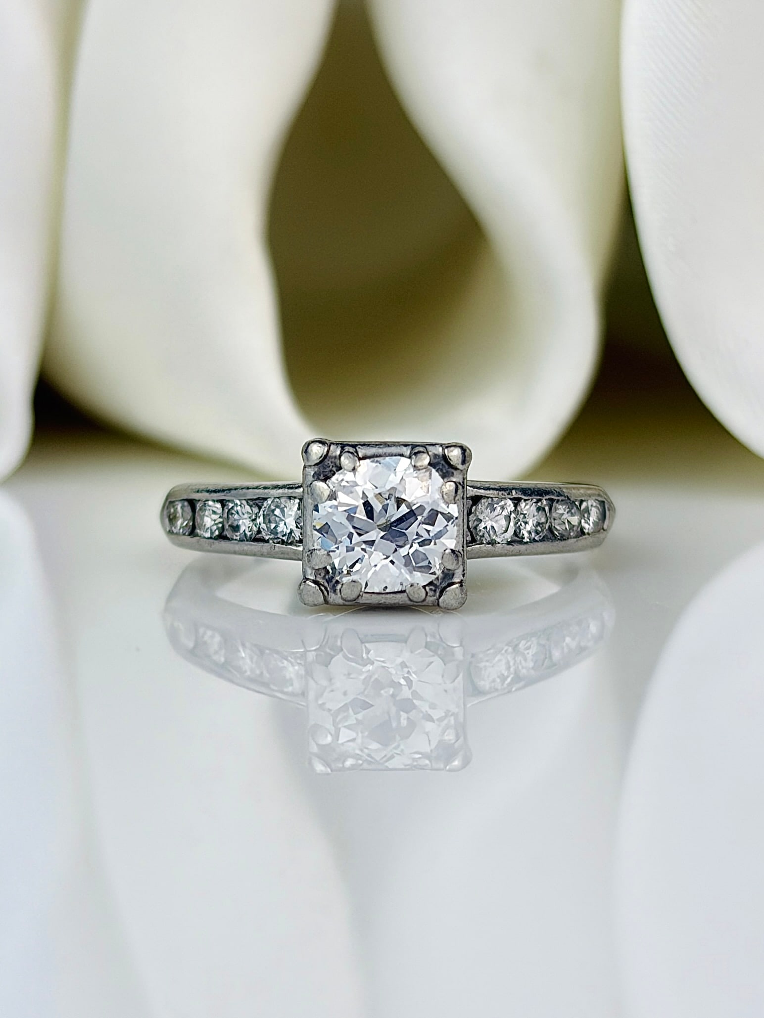 Antique Platinum Diamond Solitaire Engagement Style Ring: Antique platinum diamond solitaire engagement style ring Wonderful square diamond solitaire ring with gorgeous diamond shoulders. Would make a perfect engagement ring!