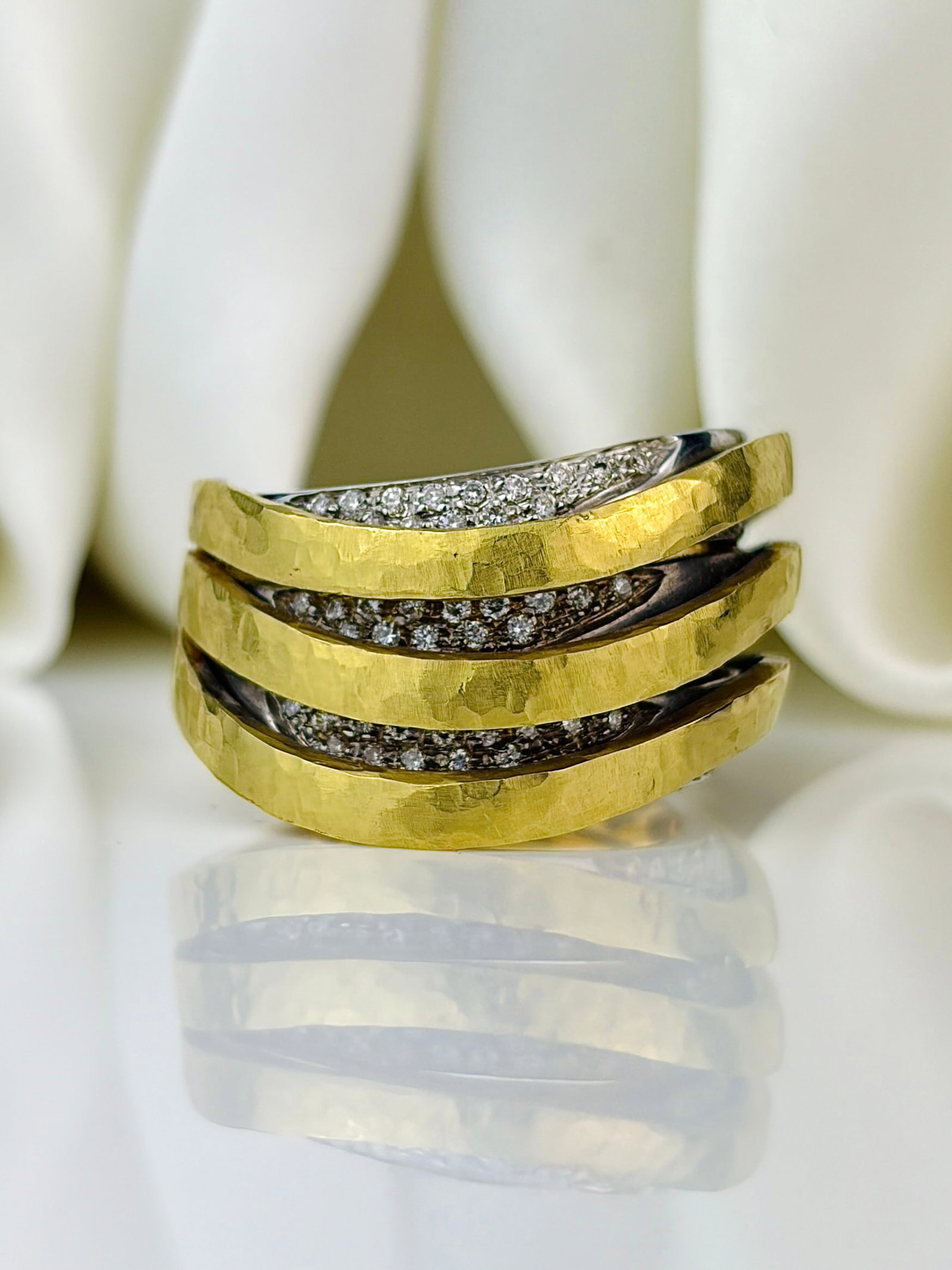 heavy Modern Style 18ct White Gold and Yellow Gold multi row Diamond band Ring: heavy Modern Style 18ct White Gold and Yellow Gold multi row Diamond band Ring such an interestingly shaped ring with textured gold and rows of diamonds!