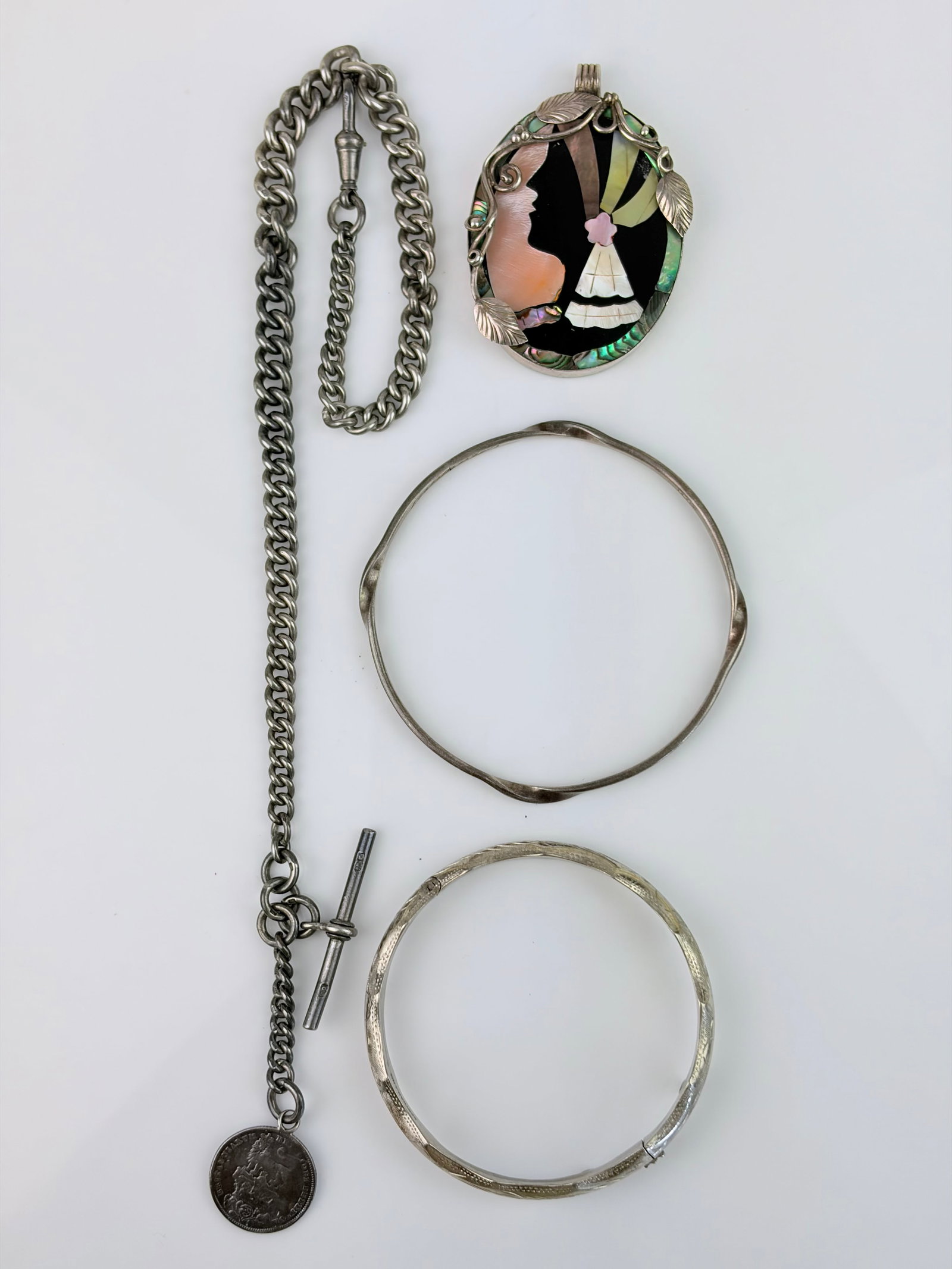 MIXED LOT - SILVER CHAIN, BANGLES, PENDANT ETC (1 of 5)