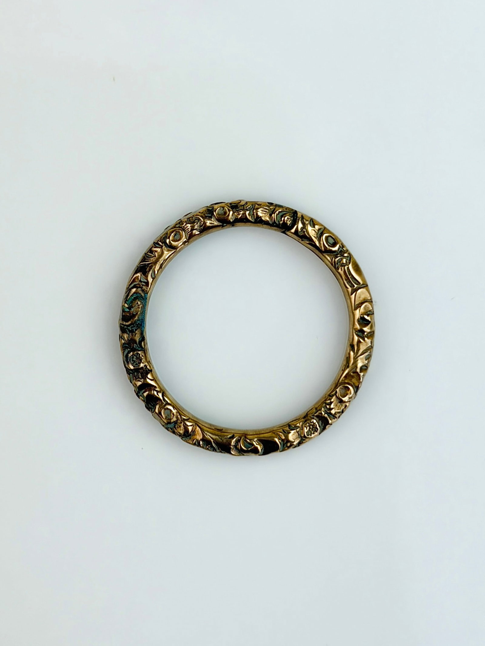 Antique Georgian 9ct Gold Engraved Split Ring: Antique Georgian 9ct Gold Engraved Split Ring Beautiful gold split ring!