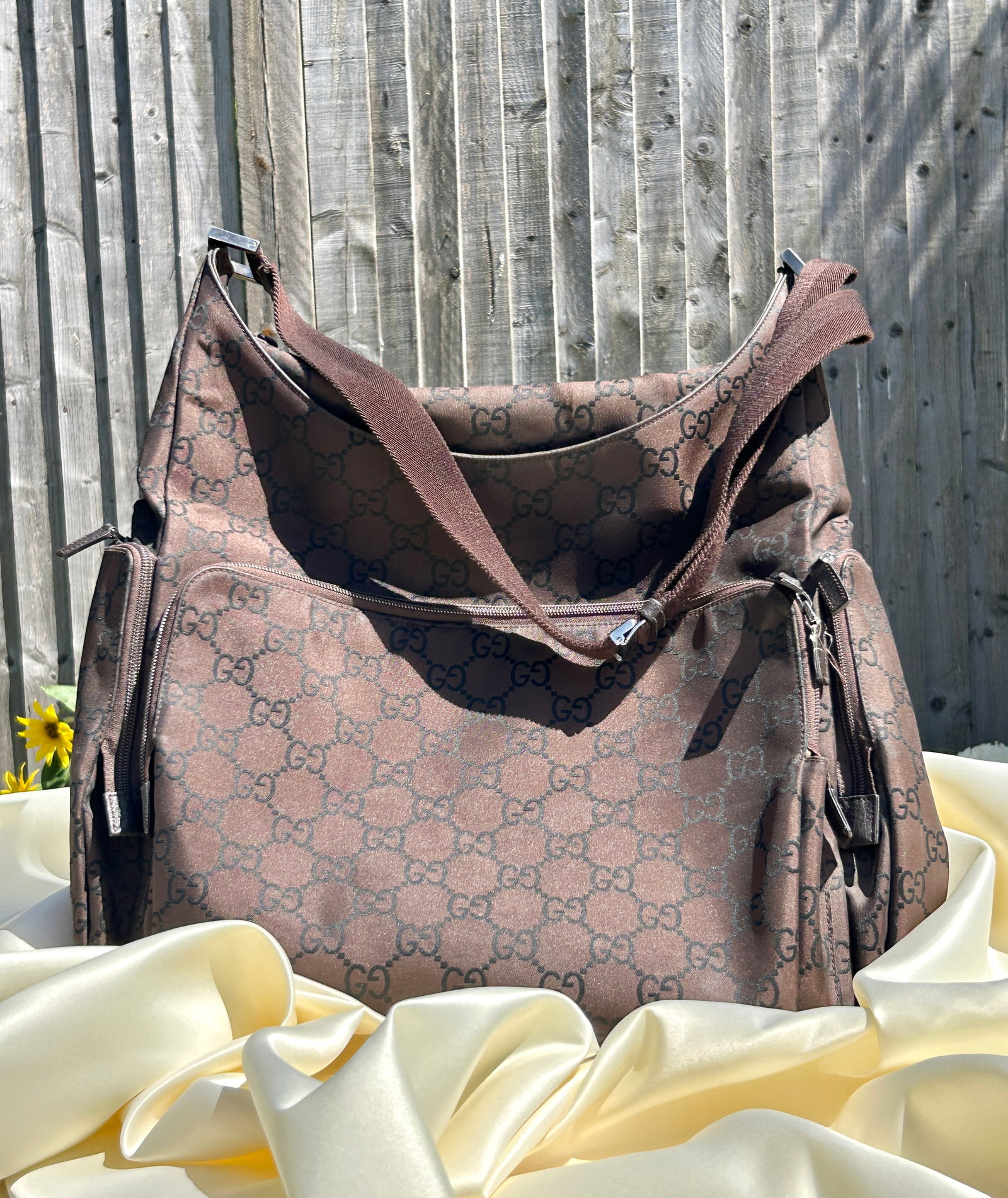 AUTHENTIC LARGE BROWN GUCCI BAG - 2