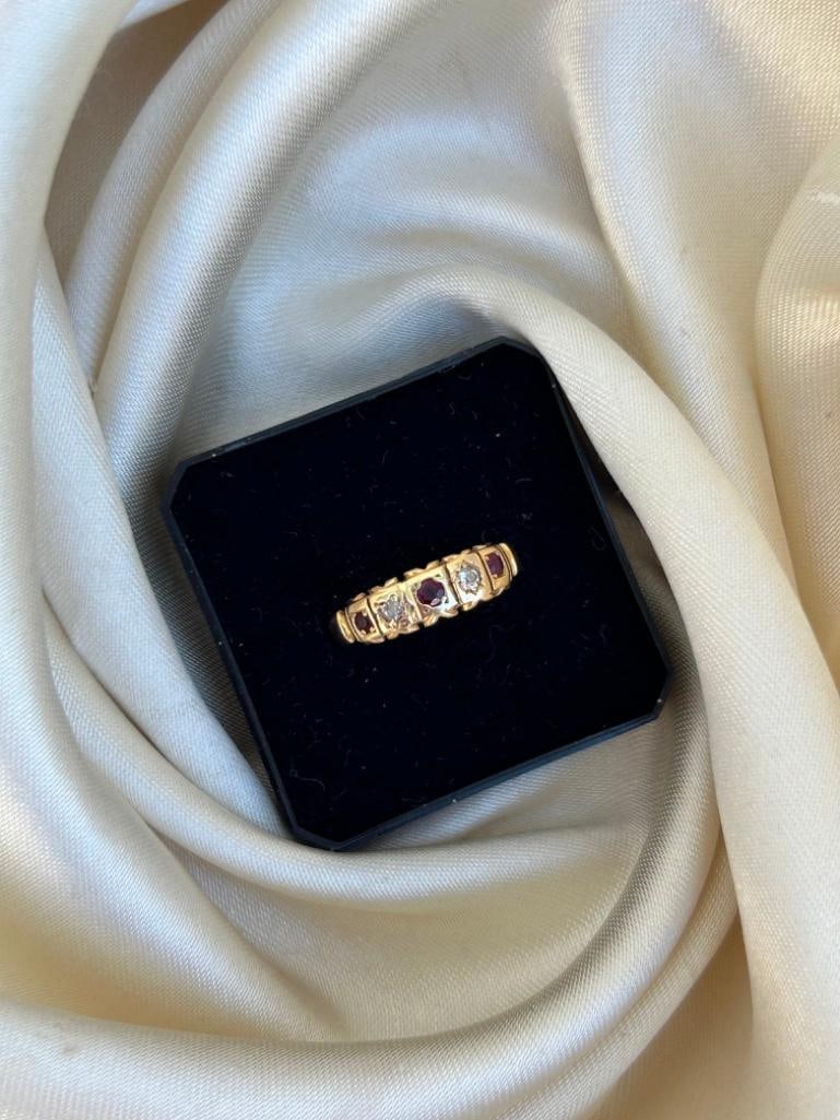 Sweet Gold Ruby and Diamond 5 Stone Ring - 3