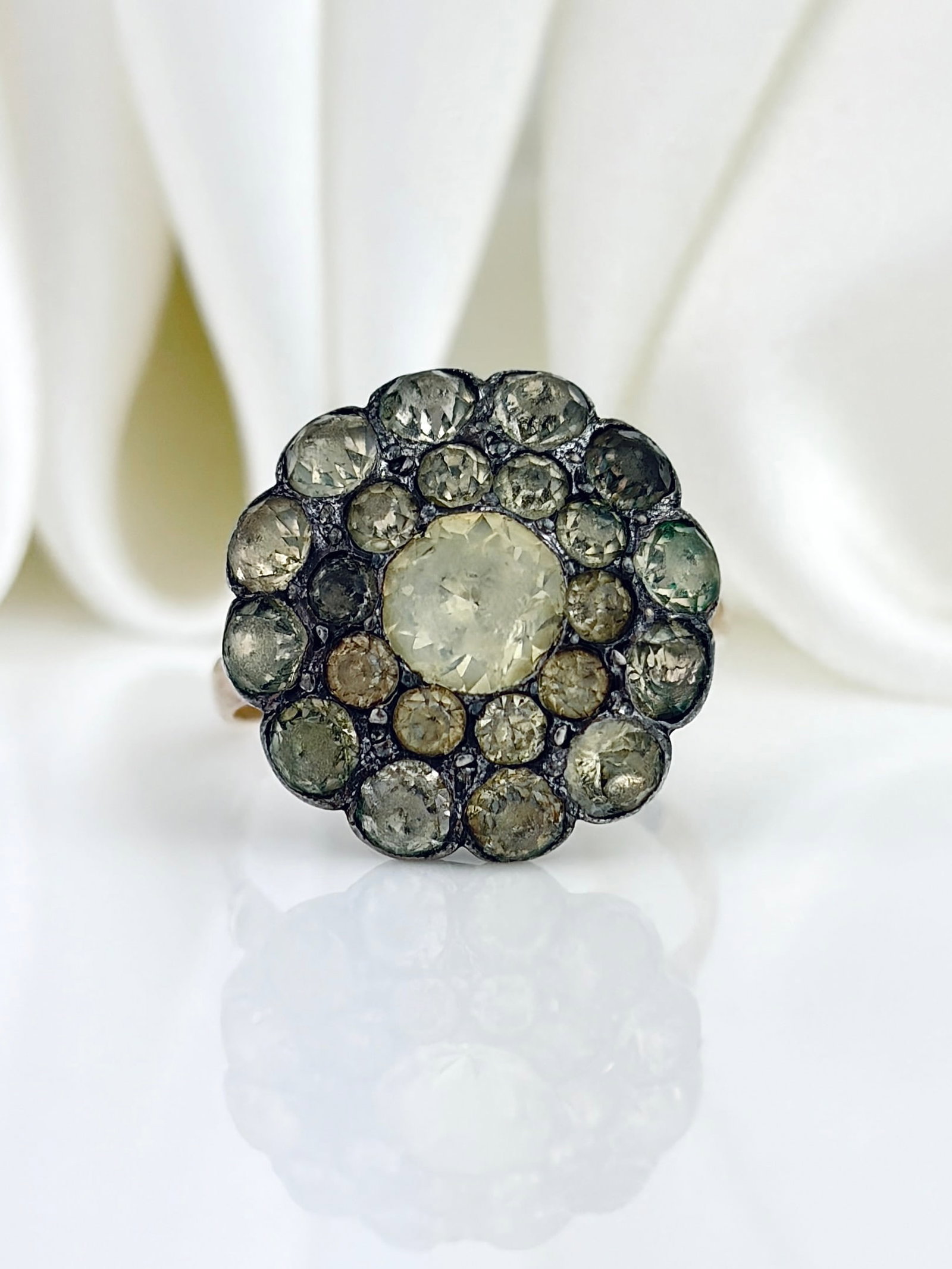 Antique Gold and Silver Set Paste Cluster Ring: Antique Gold and Silver Set Paste Cluster Ring Amazing antique cluster ring! Weight: 5.58g Size: UK N, US 7, Head of ring 16x16mm, height off finger 6mm Materials: gold and silver 