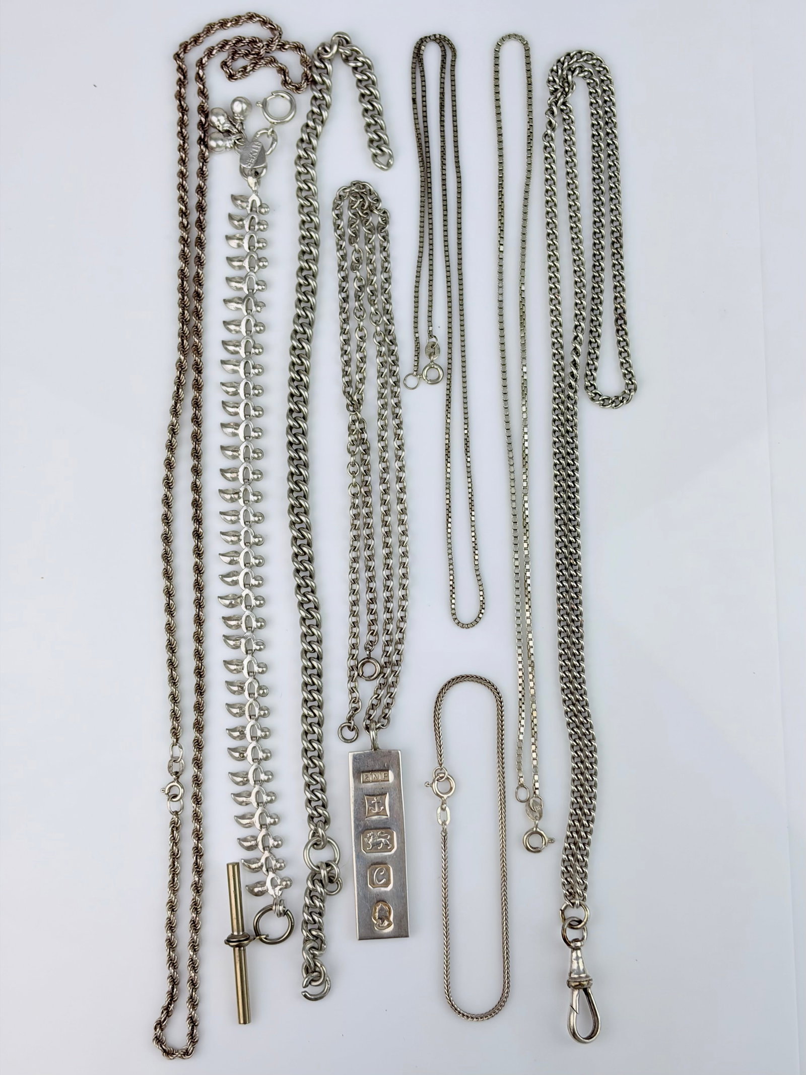 MIXED LOT SILVER CHAINS ETC - 2