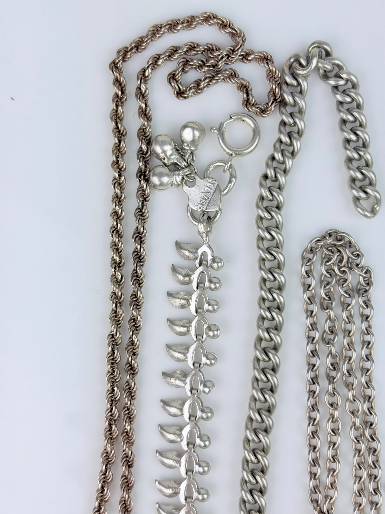MIXED LOT SILVER CHAINS ETC - 4