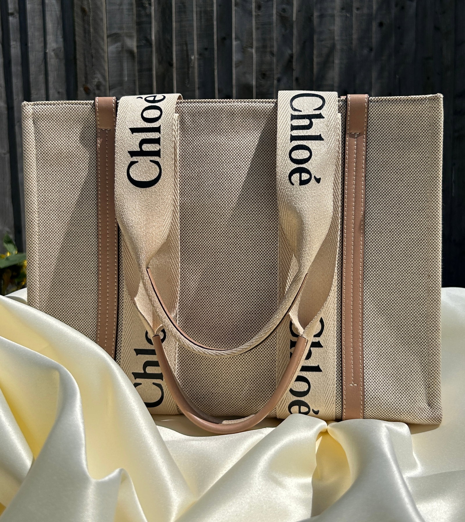 AUTHENTIC CHLOE WOODY TOTE BAG IN LINEN (1 of 4)