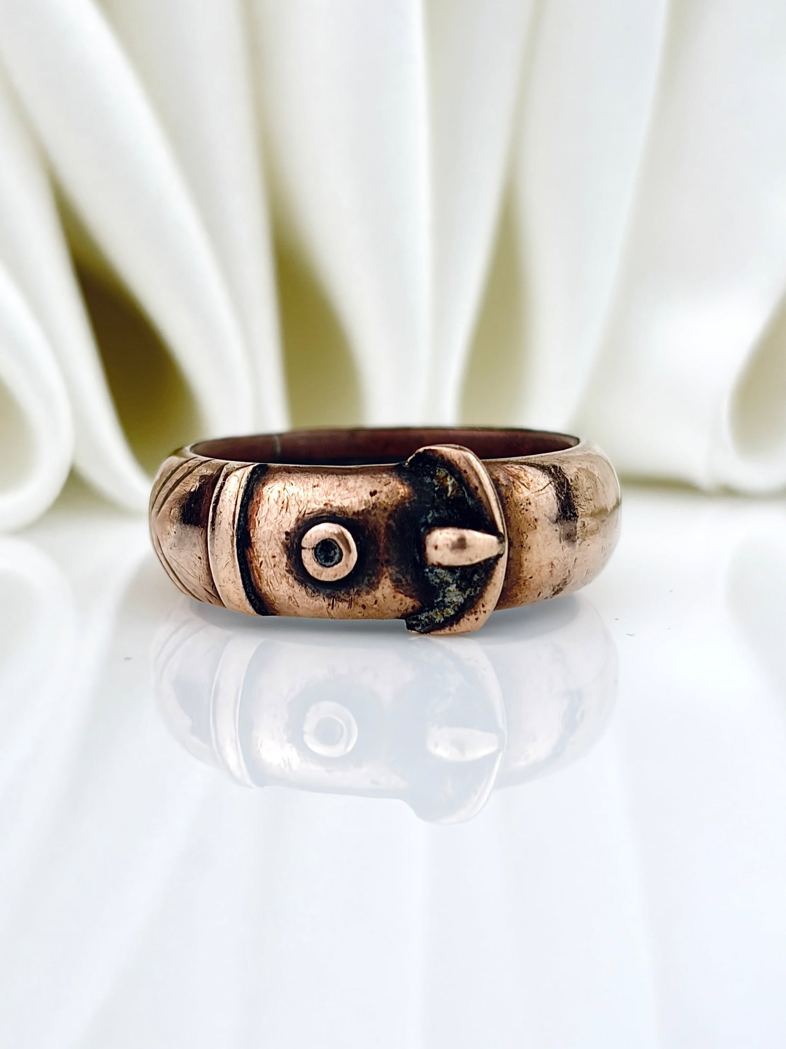 9CT GOLD FILLED BUCKLE BAND RING (1 of 9)