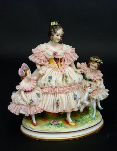 Alteste Porcelain Figural Group