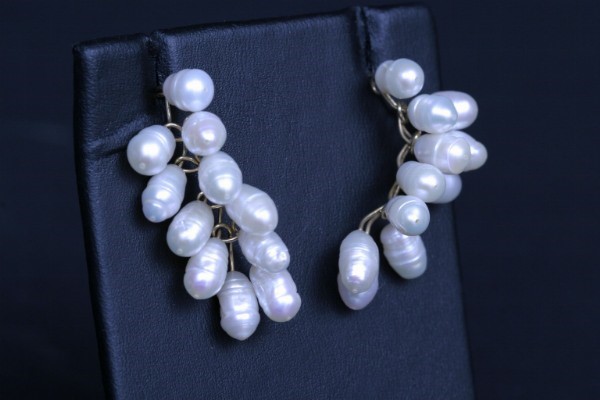 Pair Freshwater Pearl Earrings
