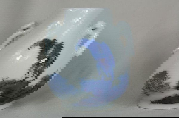 Chinese Blue and White Porcelain Jar: A Chinese blue and white porcelain jar, decorated with eagle.seal Yongzheng mark. H 4.2" x 3.4"