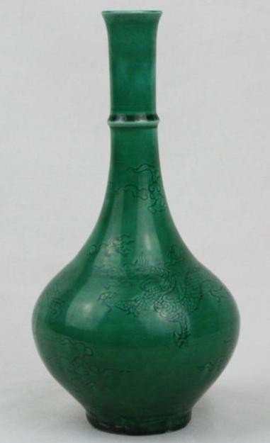 Chinese Green Glazed Porcelain Bowl Vase: A Chinese green glazed porcelain bowl vase, decorate with dragon. seal Cheghua mark. 6.4" x 3.2"