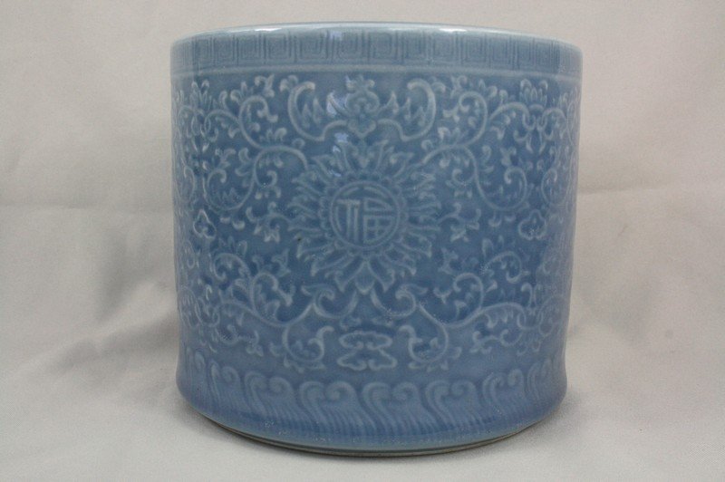 Chinese Blue Glazed Porcelain Brush Pot: Chinese blue glazed porcelain brush pot, decorate with floral and bats. 6.2" x 7.2".