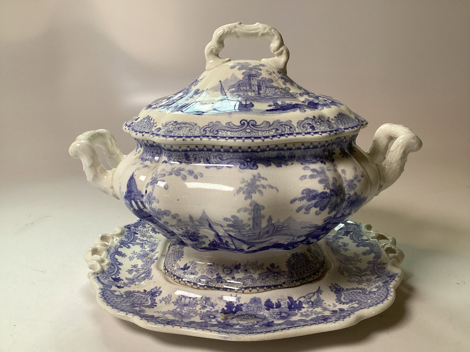 English Staffordshire Blue Transferware Covered Sauce Tureen (1 of 4)