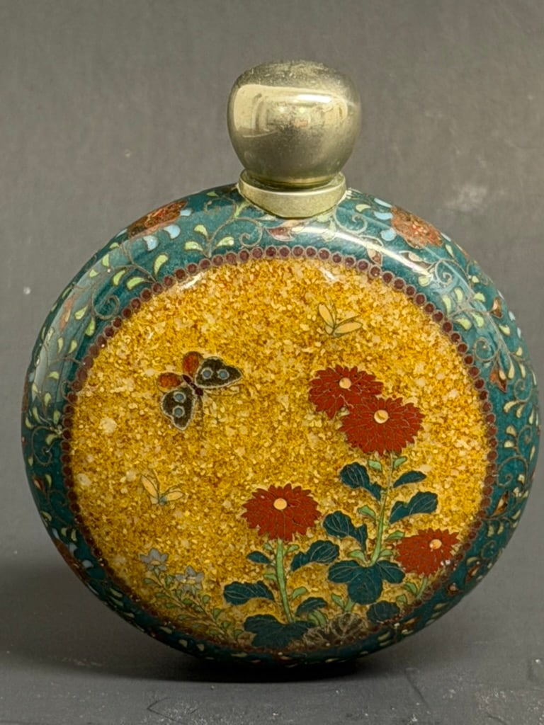 Japanese Meiji Period Cloisonne Scent Bottle Attributed to Namikawa Yasayuki.: Japanese Meiji Period Cloisonne Scent Bottle Attributed to Namikawa Yasiyuki. This magnificent piece is strongly attributed to Namikawa Yasiyuki as Ive not seen bottles like these made by anyone else.