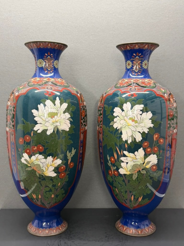 Japanese Meiji Period Floral Cloisonne Pair of Vases (1 of 19)