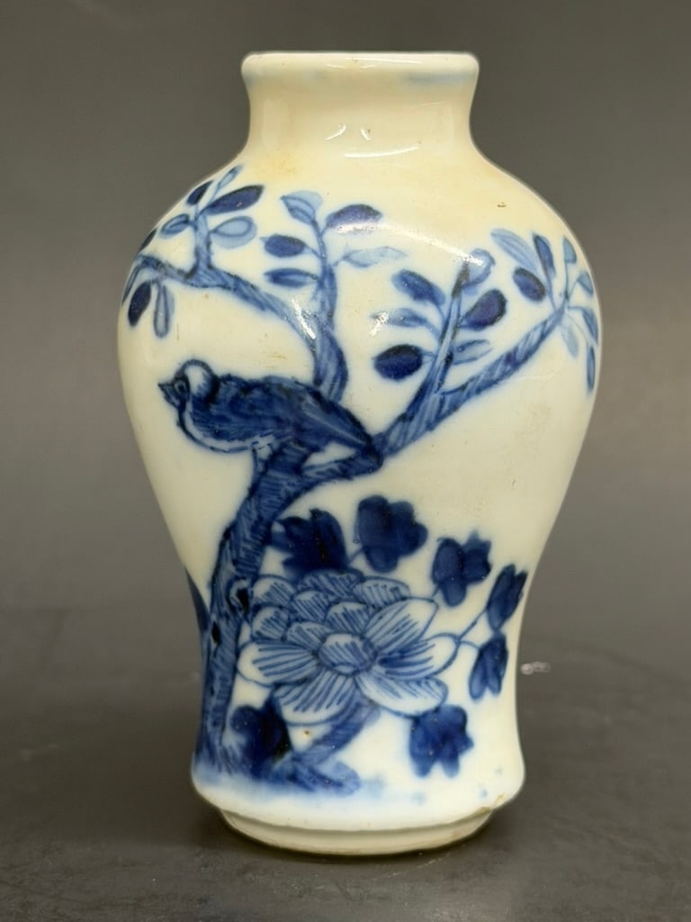 Chinese Qing Dynasty Blue and White Miniature 3 1/4" Meiping Vase with Kangxi Reign Mark: Chinese 19th Century Blue and White Miniature 3 1/4" Meiping Vase with Kangxi Reign Mark. 3 1/4'' by 2 1/4"