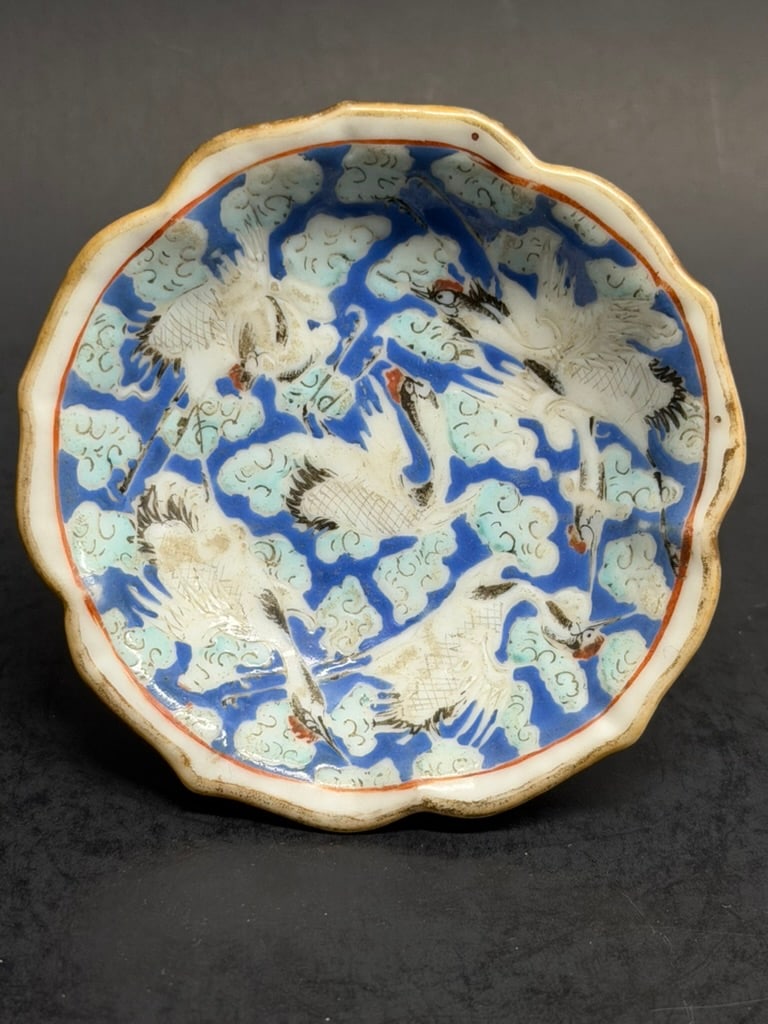 Chinese 19th Century Footed Bowl with Cranes and Bats with a Tongzhi Reign Mark: Chinese 19th Century Footed Bowl with Cranes and Bats with a Tongzhi Reign Mark. 3 1/8" by 1 1/8" tall
