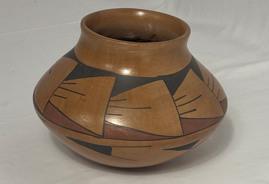 Pueblo Pot, Mata Ortiz, by Rene H. (1 of 6)