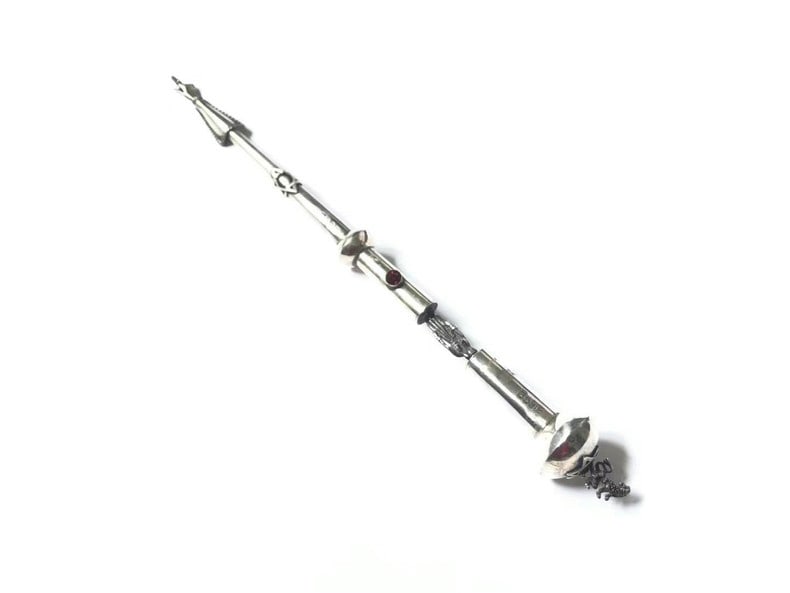 1878 RUSSIAN 875 STERLING SILVER READING STICK / PAGE TURNER: Dimensions: Length: 32.5 cm (12.8 in), Widest: 3.68 cm (1.5 in), Weight: 49.15 g. Early Russian silver hallmark clearly visible, with merchant and year stamps; 84 corresponds to 750 silver content.