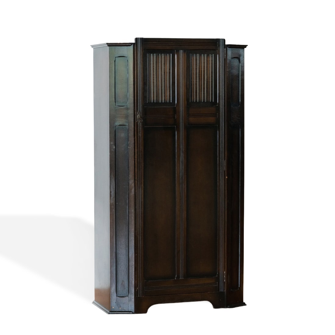 WOODEN WARDROBE: Antique wooden wardrobe in well-preserved condition; dimensions: 95 x 44 x 180 cm (37 3/8 x 17 5/16 x 70 7/8 in)