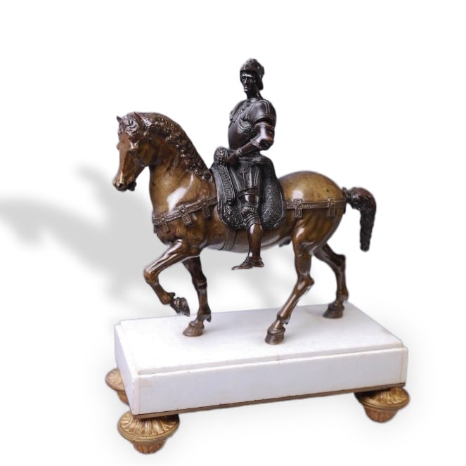 1880 GERMAN ALL-COPPER SCULPTURE OF HEROIC WAR HORSE ON WHITE MARBLE (1 of 4)