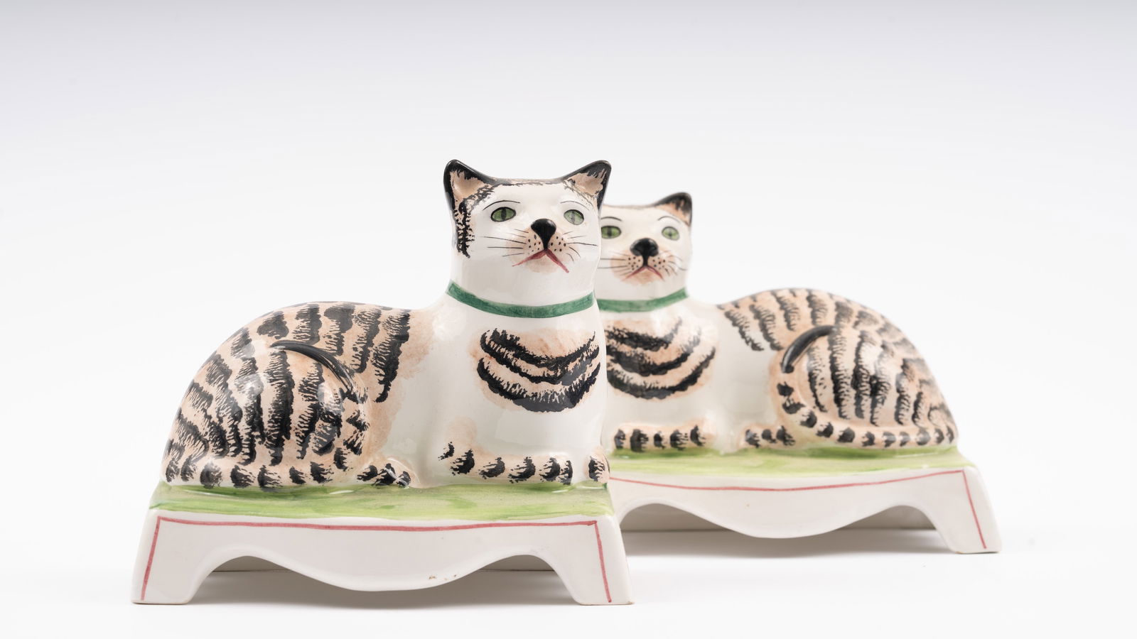 Pair Mottahedeh Staffordshire style cats (1 of 6)