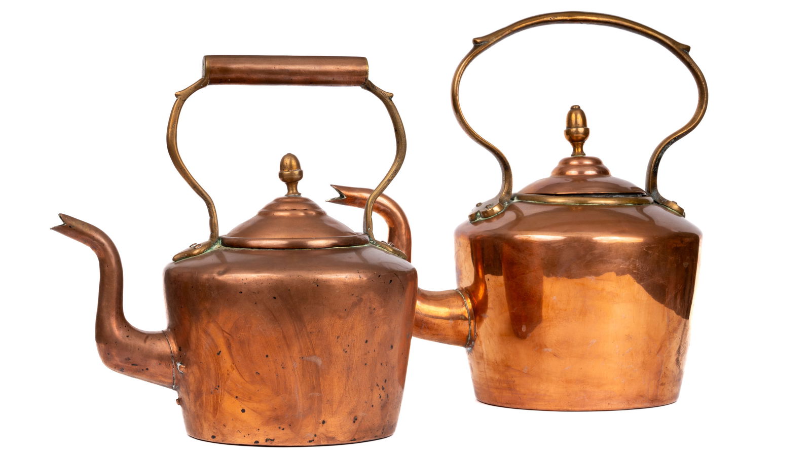 Pair of Large Antique Hand-Hammered Copper Kettles (1 of 8)