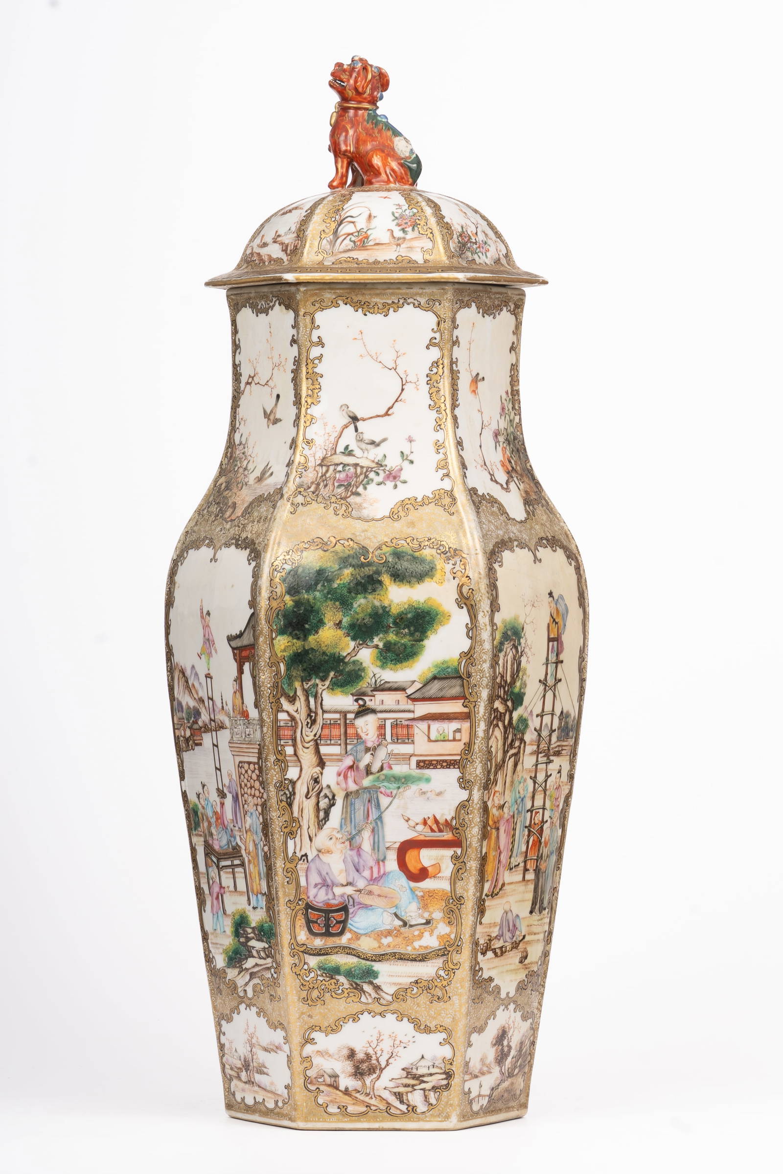 Chinese Export Mandarin Palette Hexagonal Vase with Foo Dog Cover