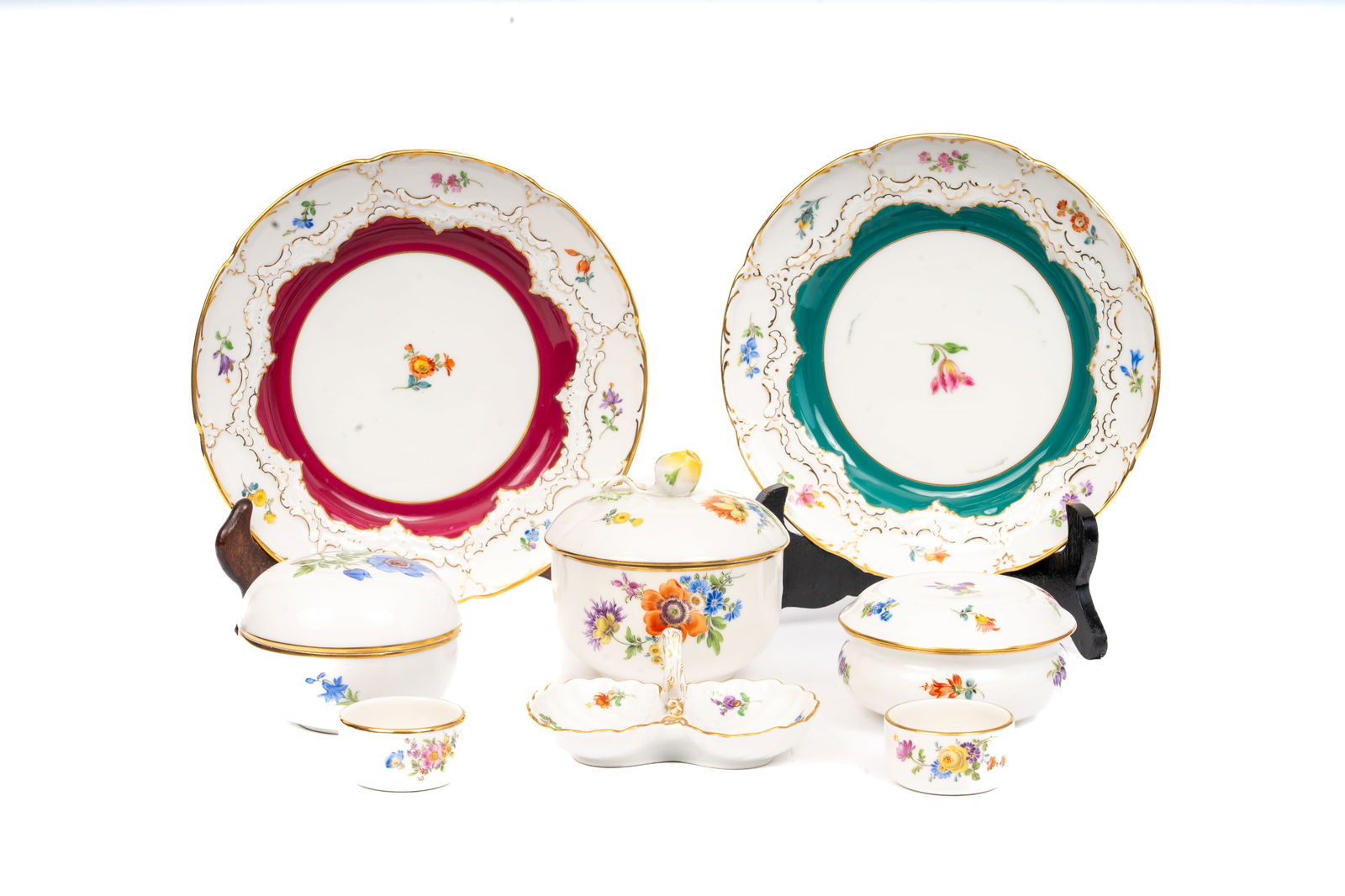 Collection of Meissen Porcelain Floral and Gilt Trinket Boxes and Plates (1 of 6)