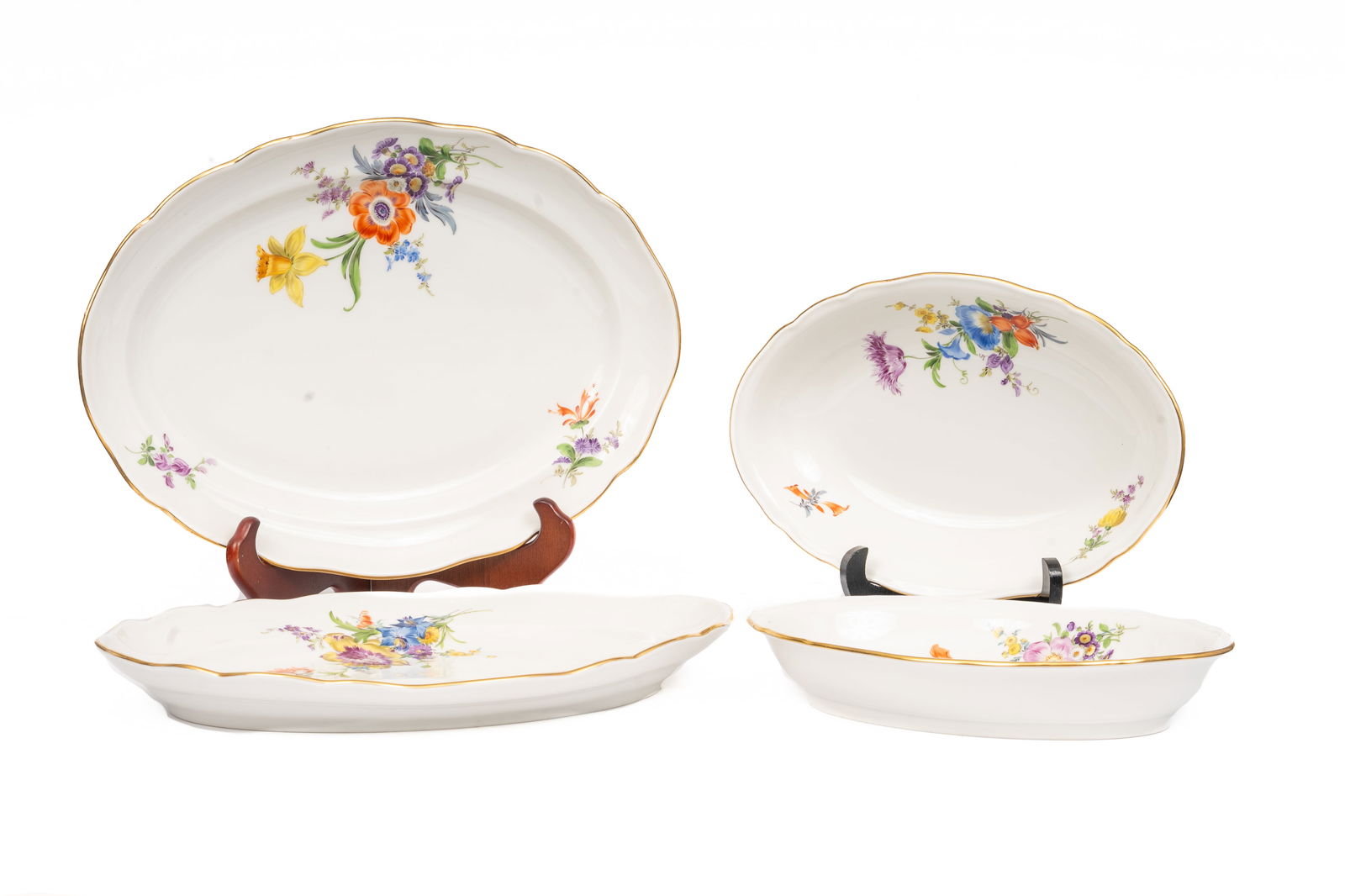 Four Meissen Floral Oval Platters and Serving Bowls (1 of 3)