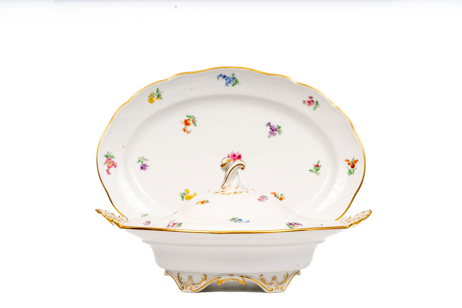 Meissen Floral Vegetable Tureen with Matching Oval Platter (1 of 5)
