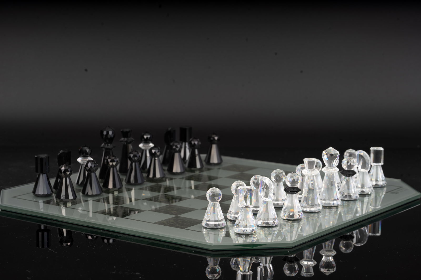 Swarovski Crystal Game of Kings Chess Set with Board and Original Boxes (1 of 11)