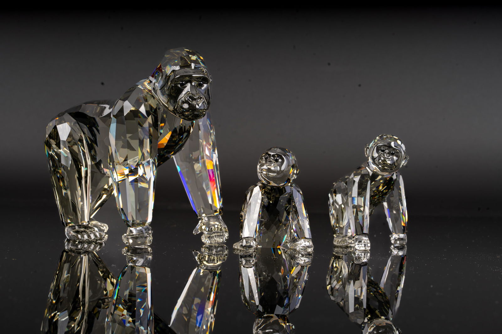 Swarovski Crystal Gorilla Family – SCS Annual Edition with Mother and Two Babies (1 of 3)