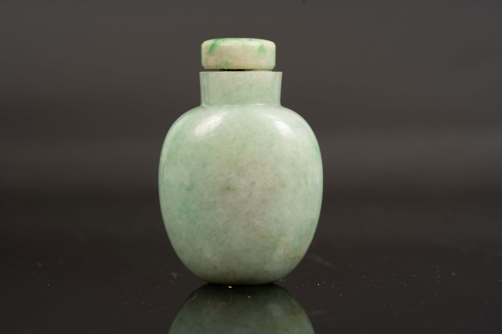 Chinese Jade Snuff Bottle (1 of 4)